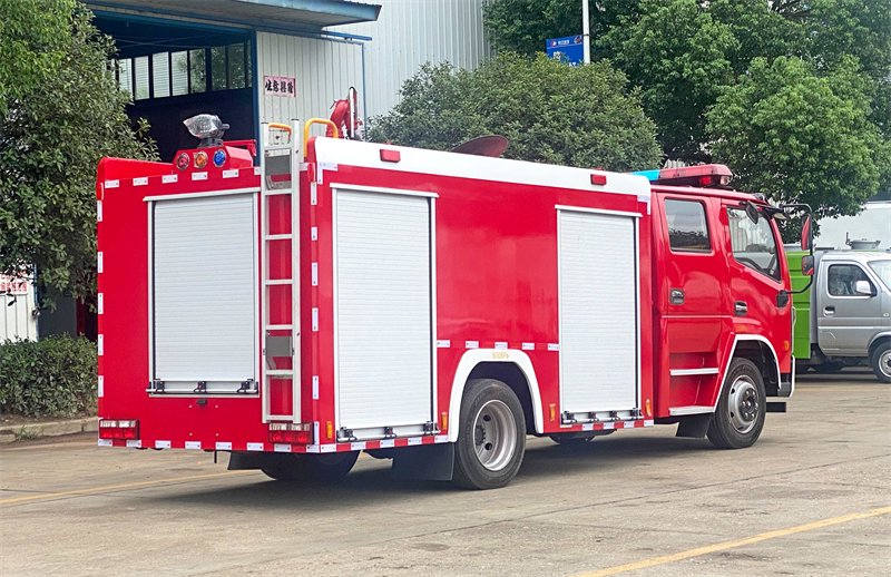 洒水车水泵保养周期与停机风险阈值：按运行小时与工况设置
